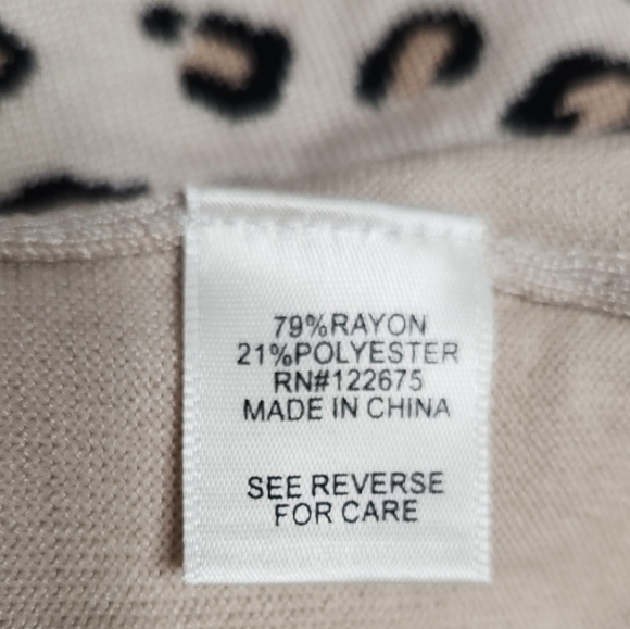 CHEETAH PRINT WOMENS BLOUSE SWEATER SIZE M - Picture 9 of 11